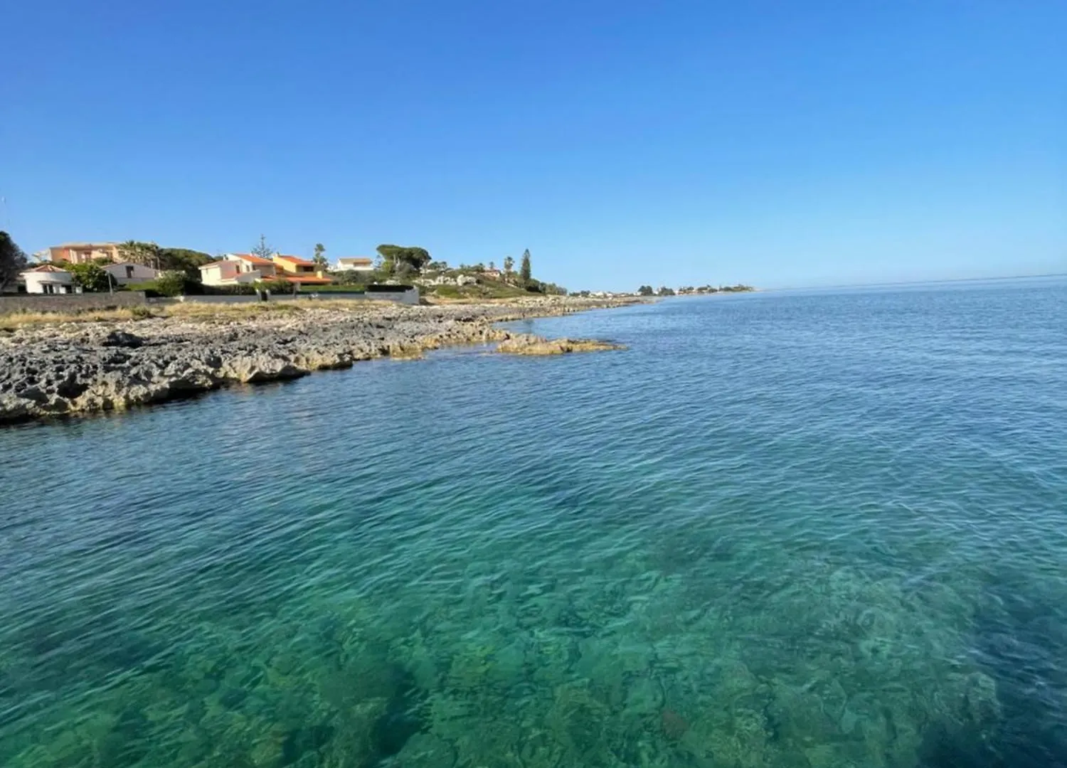 Pensión Hotel White Rock House Fontane Bianche Italia